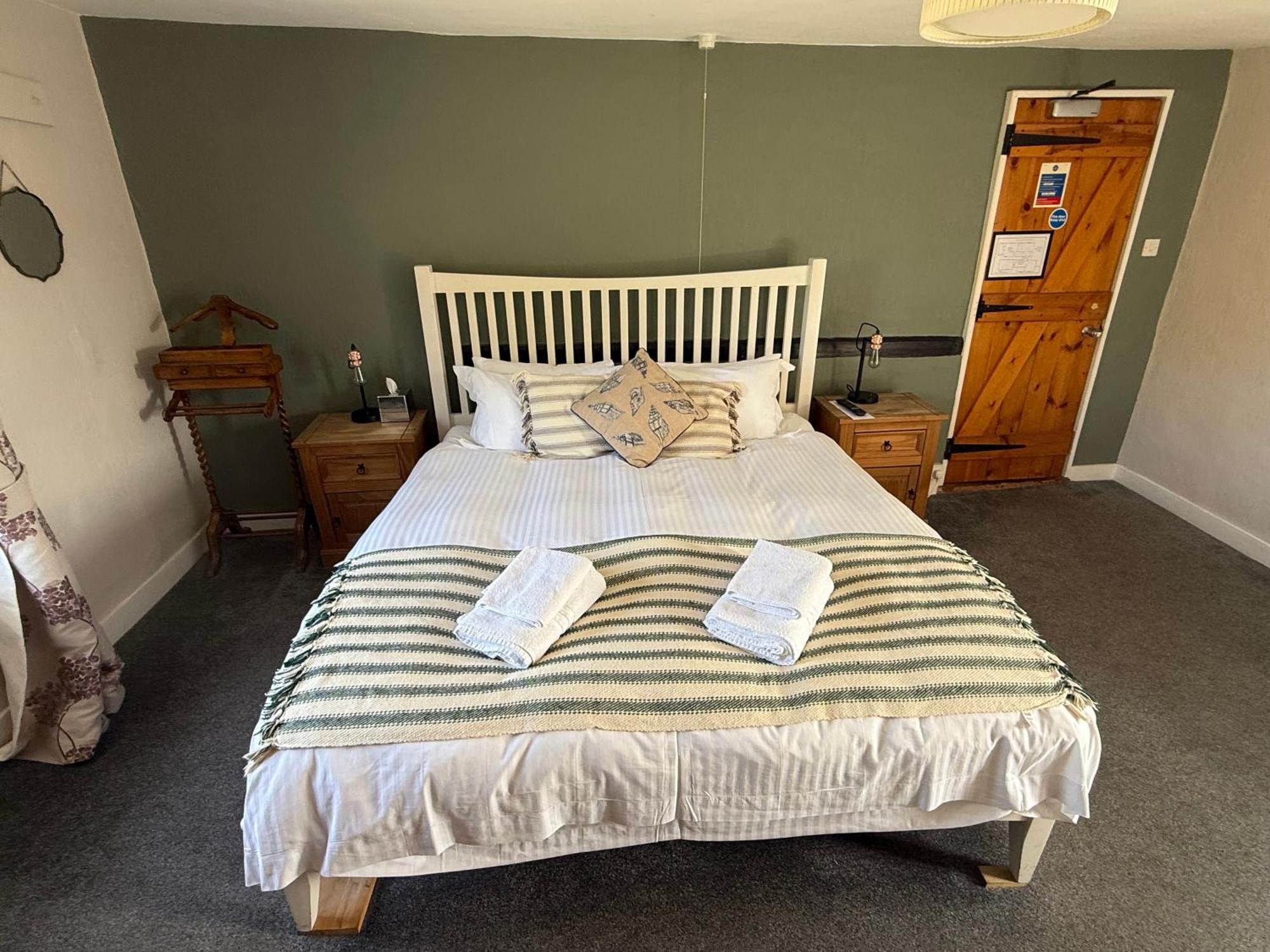 The Jolly Sailor, Orford Bed & Breakfast Екстериор снимка